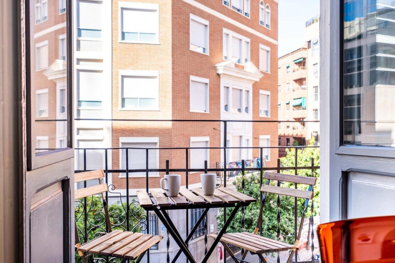 Amazing With Afun And Friendly Atmosphere Valencia